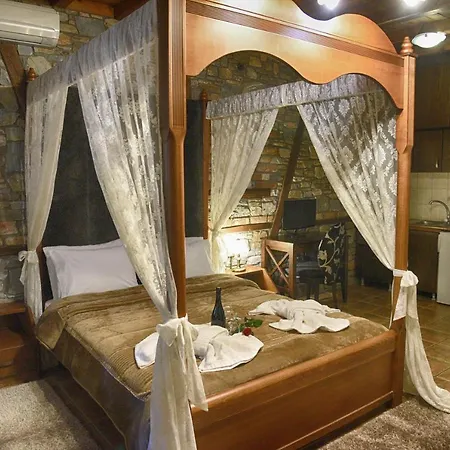 Hotel παραδοσιακο Loutraki (Pella)