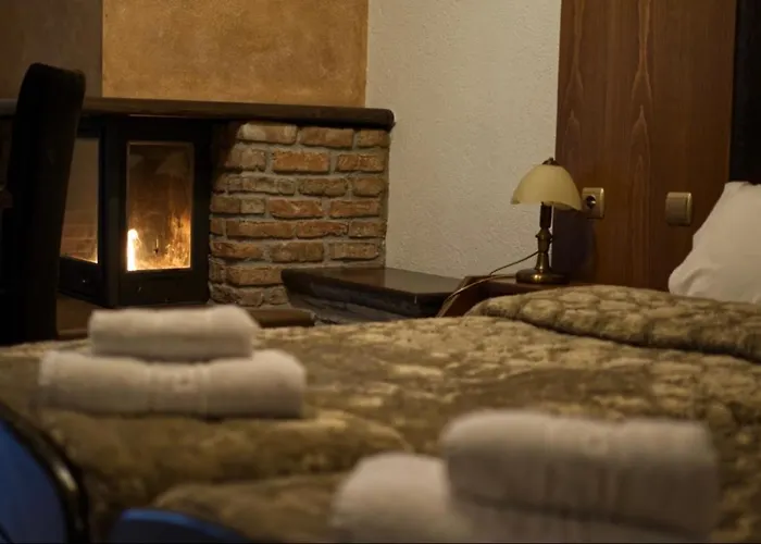 παραδοσιακό 酒店 Káto Loutrákion