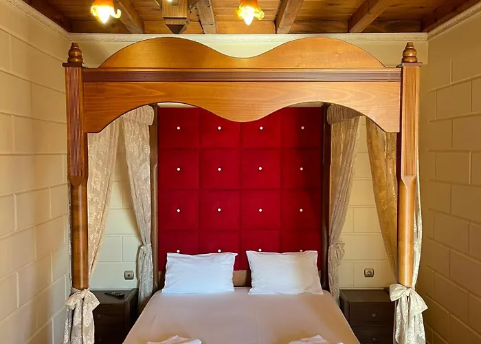 酒店 παραδοσιακό Káto Loutrákion