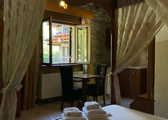 παραδοσιακό 酒店 Káto Loutrákion