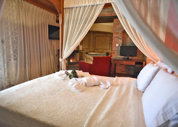 παραδοσιακό 酒店 Káto Loutrákion