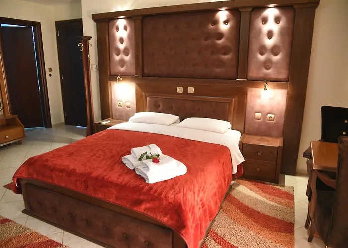 παραδοσιακό Hotel Káto Loutrákion